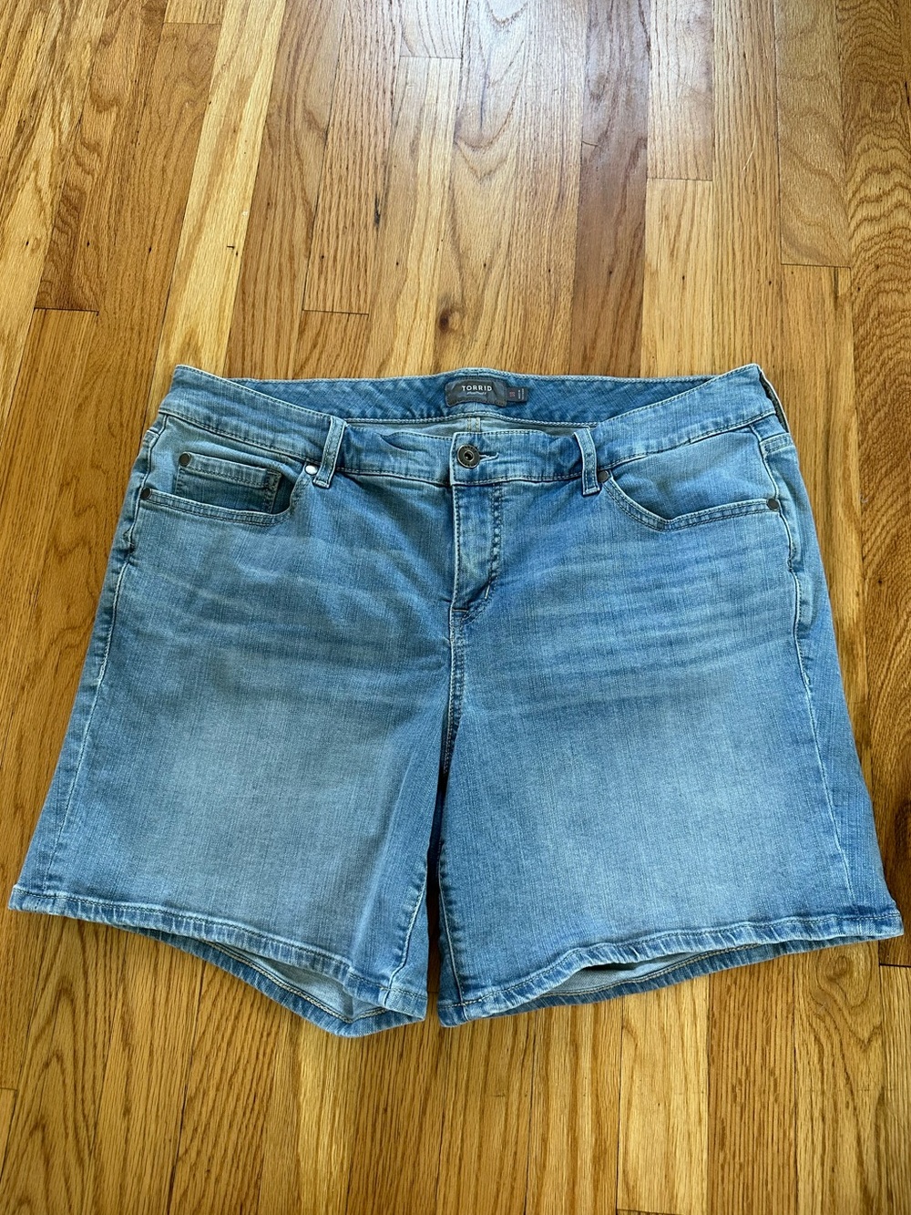 Torrid Denim Shorts Medium Wash Blue Size 18